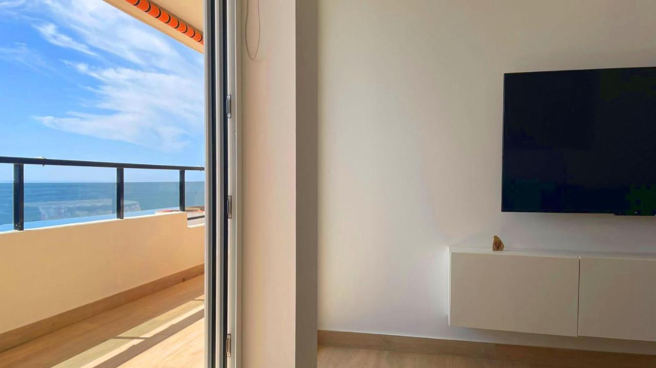 Beachfront -- New Luxury Apartment -- 1ª Linea Playa -- Fuengirola City Center -- Private Parking -- Panoramic Sea Views -- Екстериор снимка