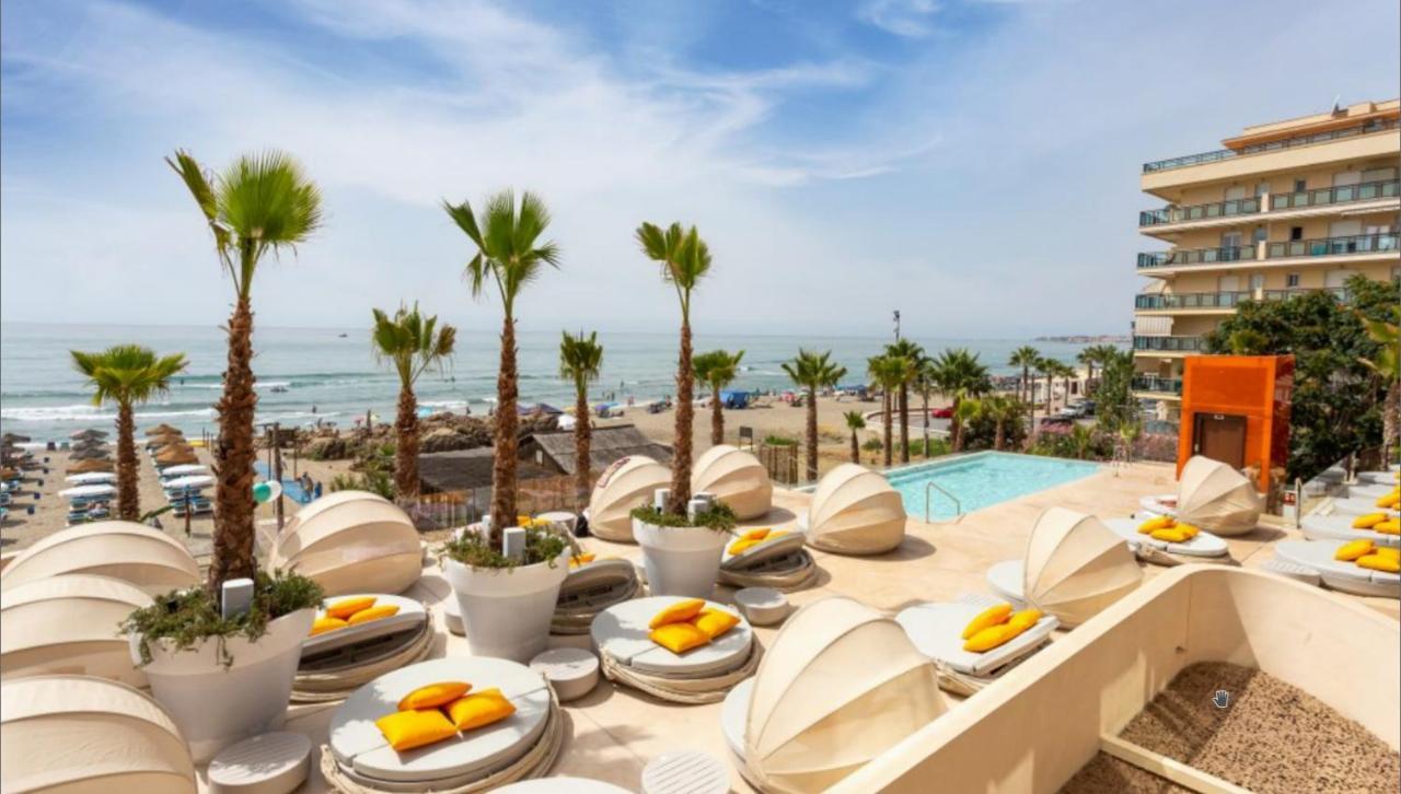 Beachfront -- New Luxury Apartment -- 1ª Linea Playa -- Fuengirola City Center -- Private Parking -- Panoramic Sea Views -- Екстериор снимка